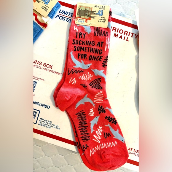 Set of 1 pair socks plus zipper bag, NWT, Blue Q - Picture 2 of 8